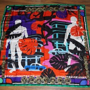 ❗Versace 80s Pattern Pure Silk Foulard Multicolor Scarf❗